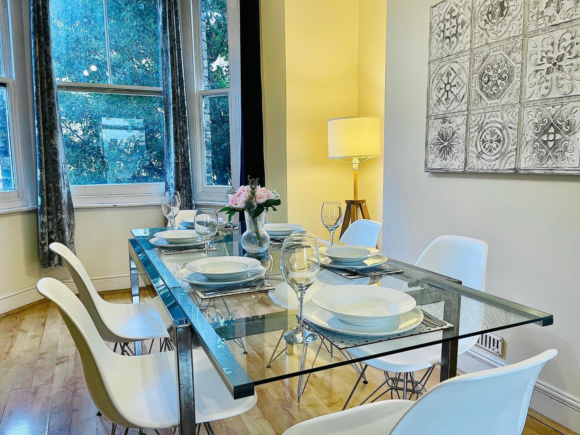 2 Bedroom Flat In Central Londen Buitenkant foto